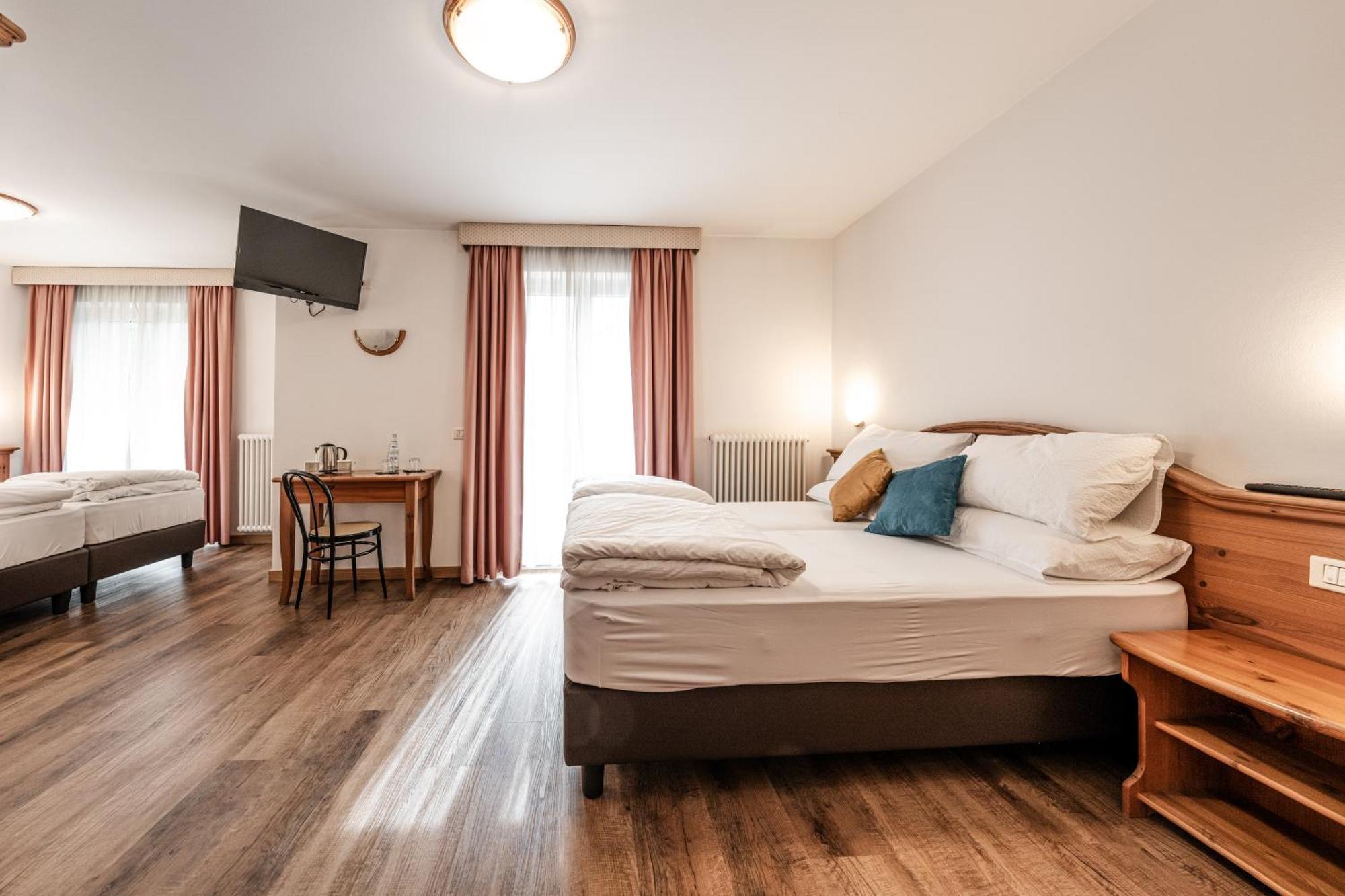 קומזדורה Hotel La Noria מראה חיצוני תמונה