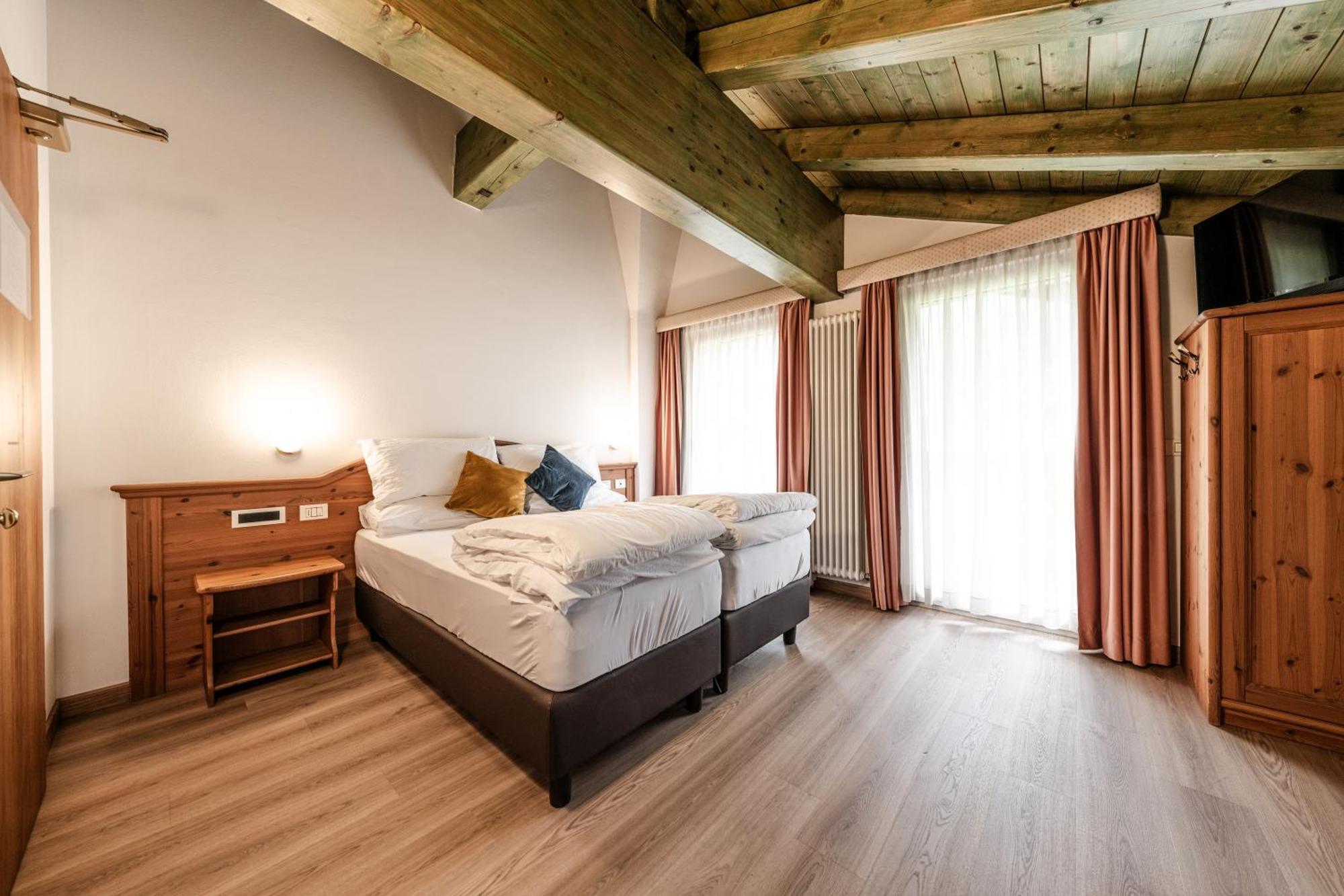 קומזדורה Hotel La Noria מראה חיצוני תמונה